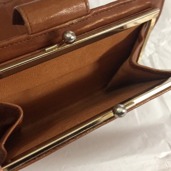 Jean Philippe Womens Wallet - Picture 9 of 10